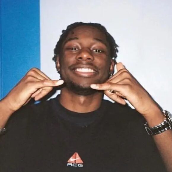 Tiakola explose tout sur Spotify avec son titre Meuda !