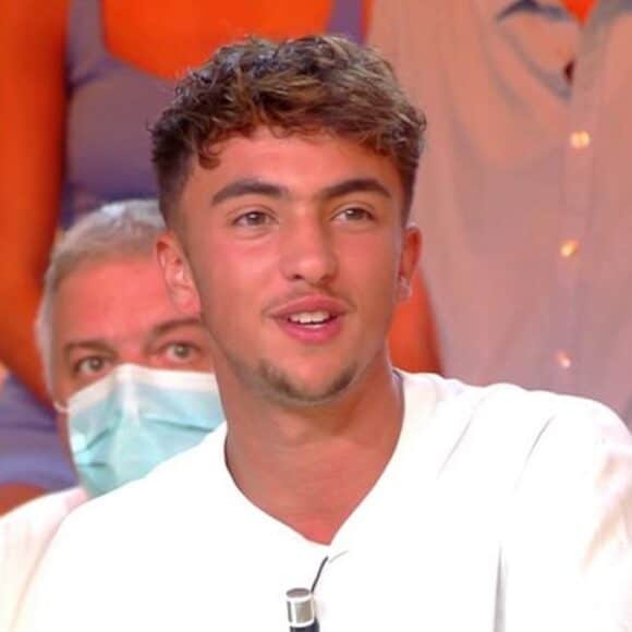 Inoxtag se ridiculise tout seul pendant un match du PSG !