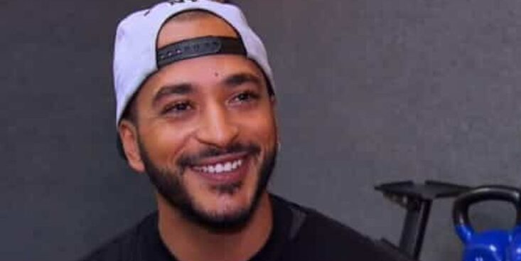 Slimane surprend ses fans et collabore avec cette célèbre marque de vêtements