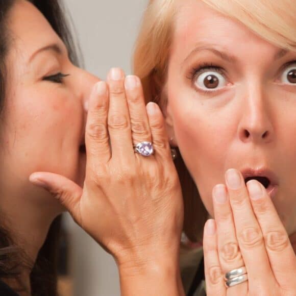 Ces 3 signes du zodiaque ne savent pas garder un secret il ne faut rien leur confier