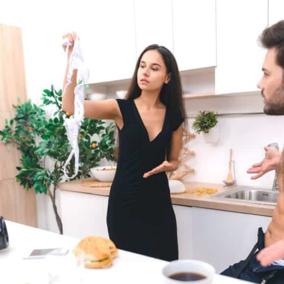 Ces signes du zodiaque vont vous trahir en 2024 faites très attention