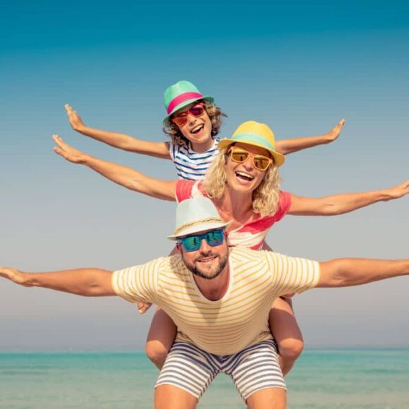 CAF: ces 2 aides pour partir en vacances cet été