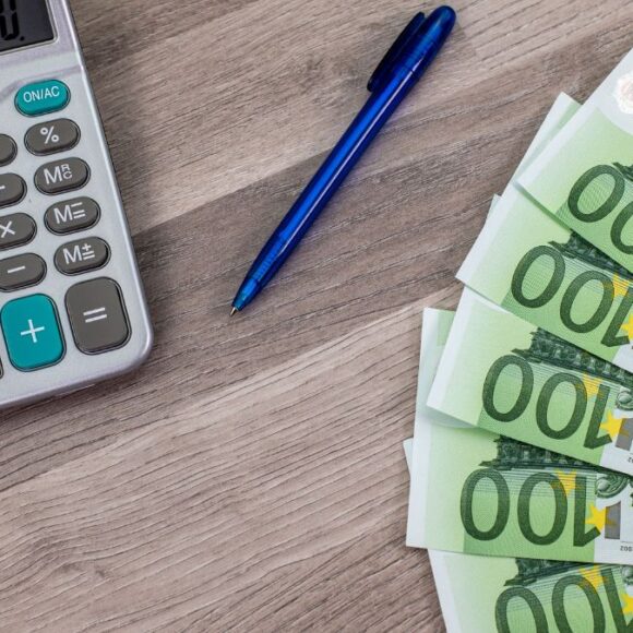 Ces 3 signes du zodiaque vont recevoir de l'argent grâce à la Nouvelle Lune en cancer