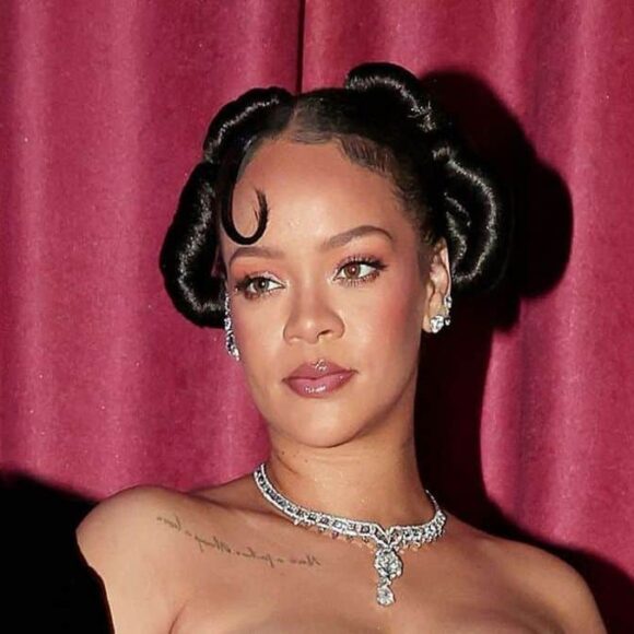 Rihanna fait une annonce fracassante, ses fans hallucinent