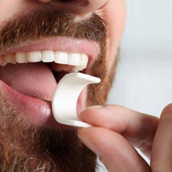 Mauvaise nouvelle quand vous mâchez du chewing-gum, vous avalez aussi ces substances dangereuses pour la santé