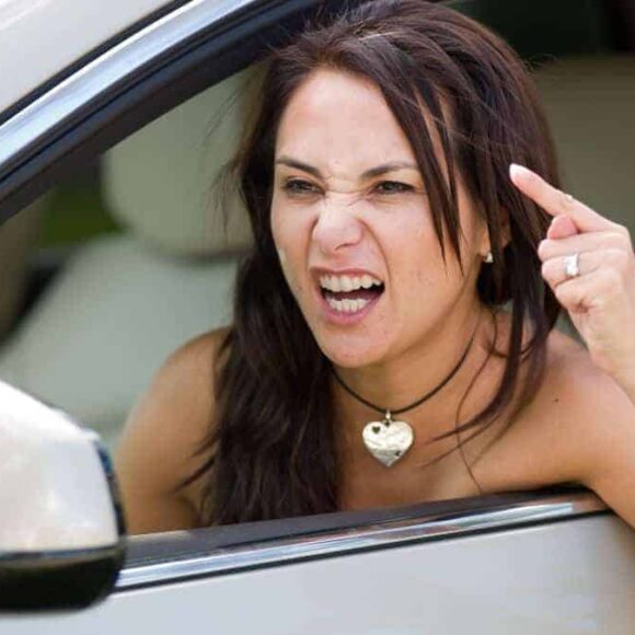 Permis de conduire les jeunes conducteurs bientôt interdits de voitures puissantes