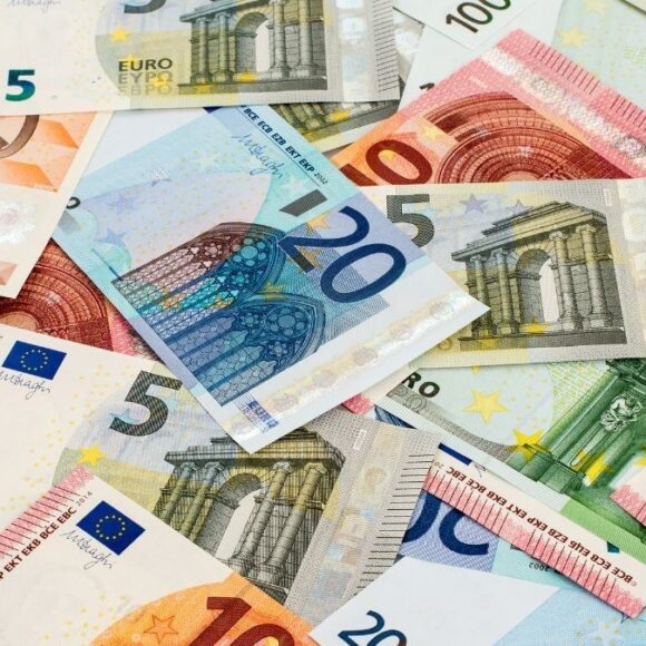 Ces billets de 5 à 100 euros vont disparaître, ce qui va les remplacer prochainement