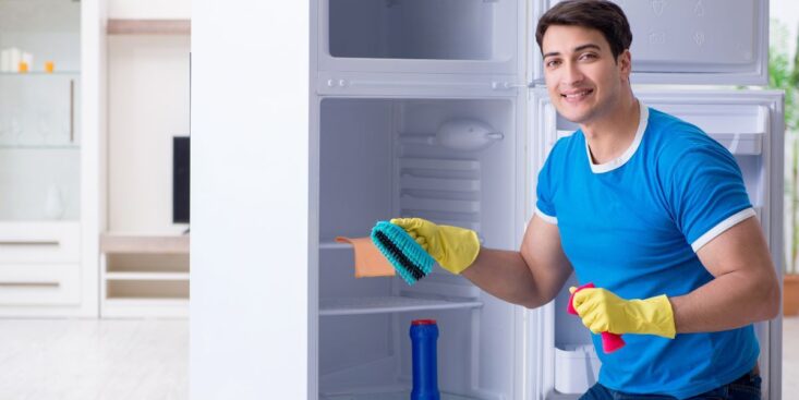 Cette partie du frigo à nettoyer le plus souvent possible, c’est un nid à microbes et bactéries