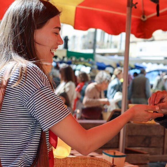 La meilleure astuce pour payer ses courses au marché 2 fois moins cher