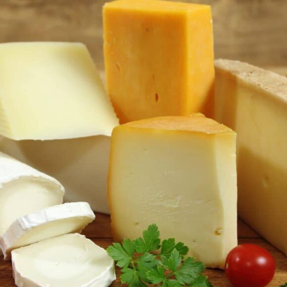 Quel fromage choisir pour mieux contrôler son hypertension ?
