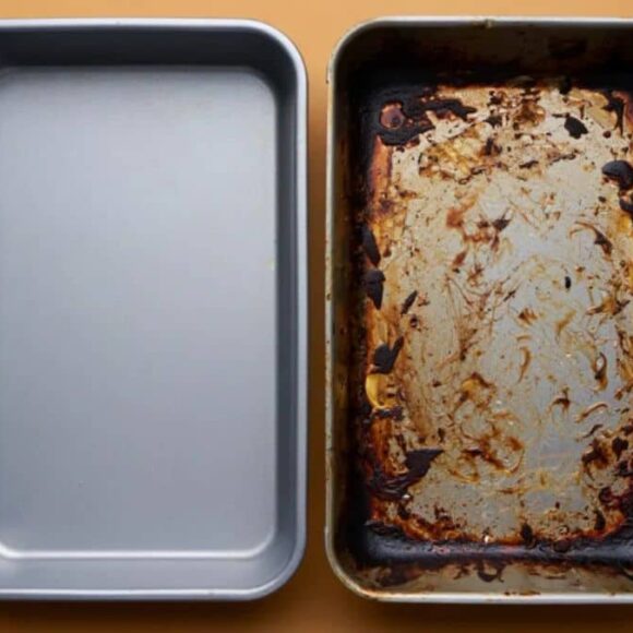 Après le rôti, votre plaque est incrustée? Une astuce simple la nettoie sans effort et la rend comme neuve