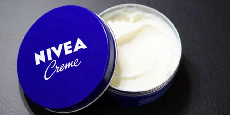 Comme beaucoup, j’ai testé la crème Nivea sur la moitié de mon visage pendant 1 semaine: le verdict surprise