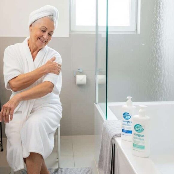 SoonNight - Hygiène après 65 ans: douches tous les 2 à 3 jours, la fréquence idéale pour préserver peau et santé