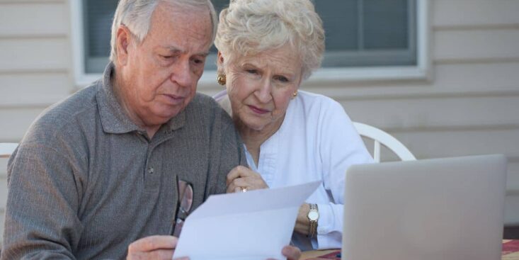 Retraités : des oublis sur votre relevé de carrière font perdre jusqu’à 8 000 € de pension